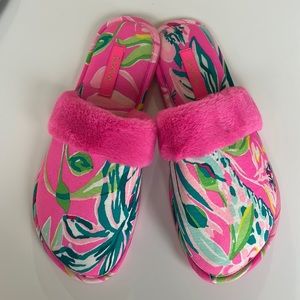 Lilly Pulitzer Plush Clara Slipper, Size 7/8, NWOT, from smoke/pet free home.